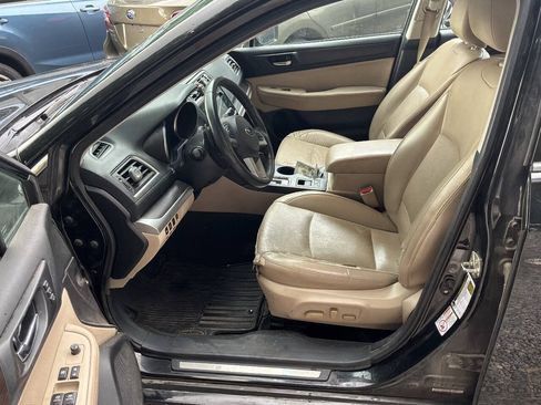 Used 2017 Subaru Legacy 2.5i Limited AWD/4WD image 9