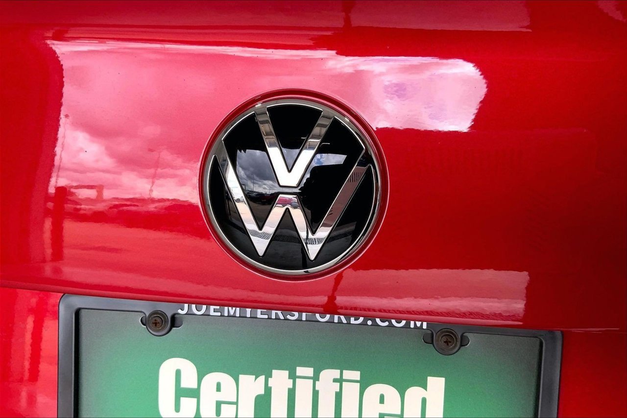 Used 2024 Volkswagen Jetta Sport FWD image 7