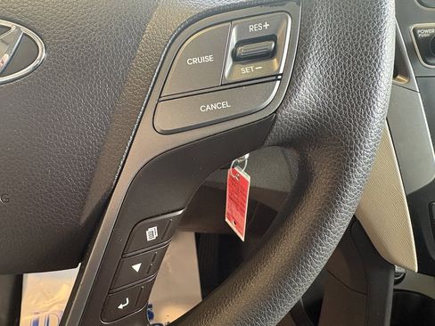 Used 2018 Hyundai Santa Fe Sport FWD image 12