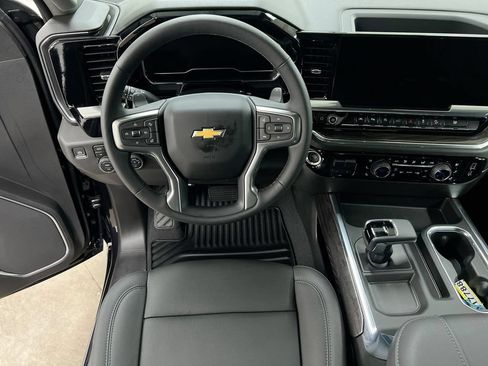 Used 2023 Chevrolet Silverado 1500 LTZ w/ Z71 Off-Road Package AWD/4WD image 20