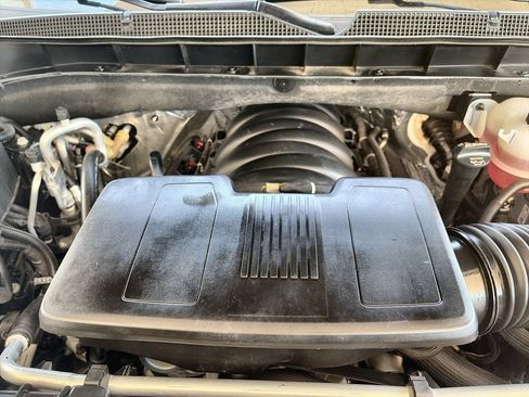 Certified 2025 Chevrolet Tahoe LS RWD image 31