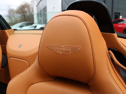 New 2026 Aston Martin V8 Vantage Convertible RWD image 10