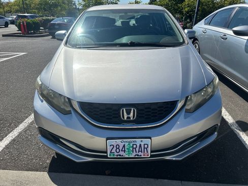 Used 2014 Honda Civic LX image 2