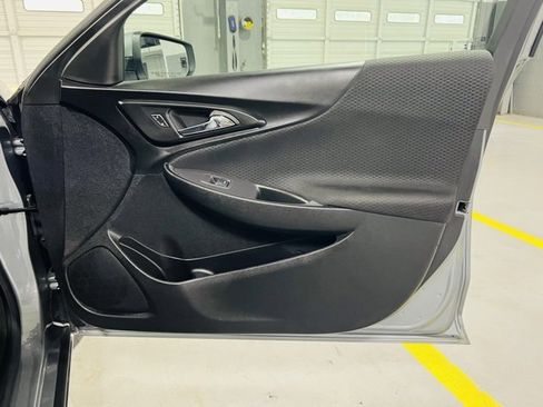 Used 2024 Chevrolet Malibu LT image 34