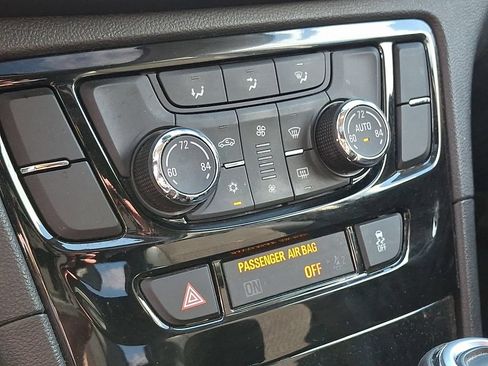 Used 2019 Buick Encore Sport Touring AWD/4WD image 15
