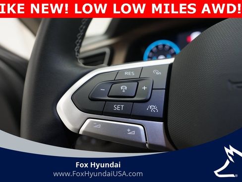 Used 2025 Volkswagen Atlas SE image 18