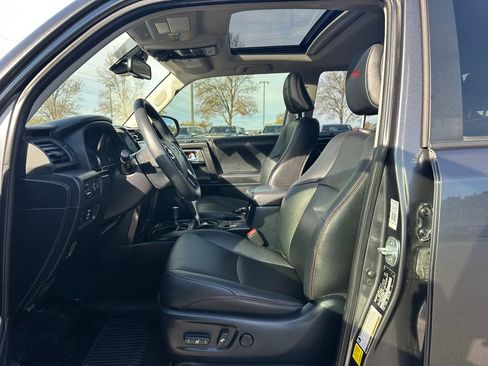 Used 2020 Toyota 4Runner TRD Off-Road Premium image 13