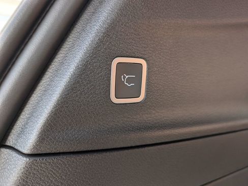 New 2026 Chrysler Pacifica Pinnacle w/ Trailer Tow Group AWD/4WD image 50