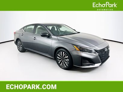 Used 2024 Nissan Altima 2.5 SV