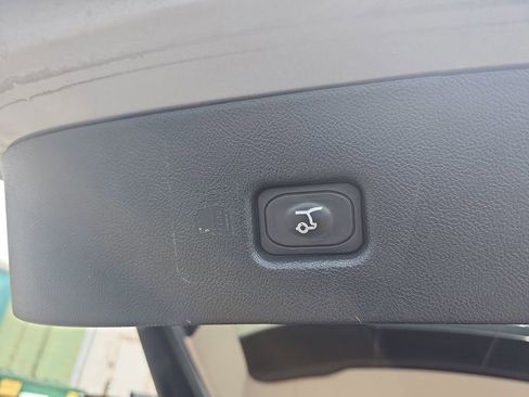 Used 2021 Lincoln Nautilus AWD w/ Equipment Group 101A image 17