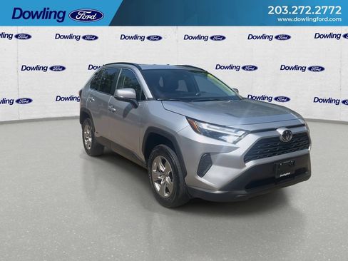 Used 2025 Toyota RAV4 XLE w/ Convenience Package AWD/4WD image 5