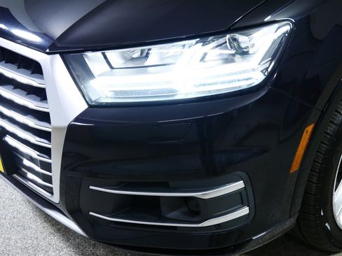 Used 2018 Audi Q7 3.0T Prestige w/ Prestige Package image 16