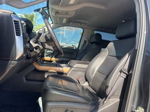 Used 2019 Chevrolet Silverado 2500 LTZ w/ Duramax Plus Package image 18
