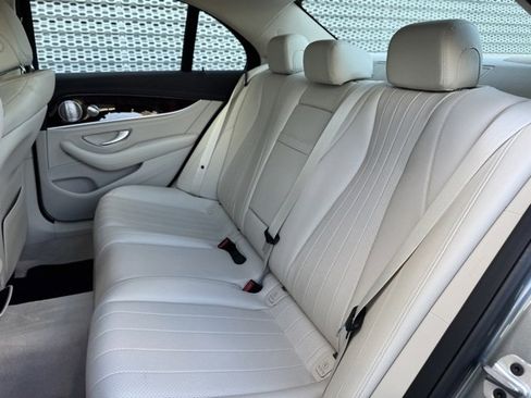 Used 2020 Mercedes-Benz E 450 4MATIC Sedan image 11