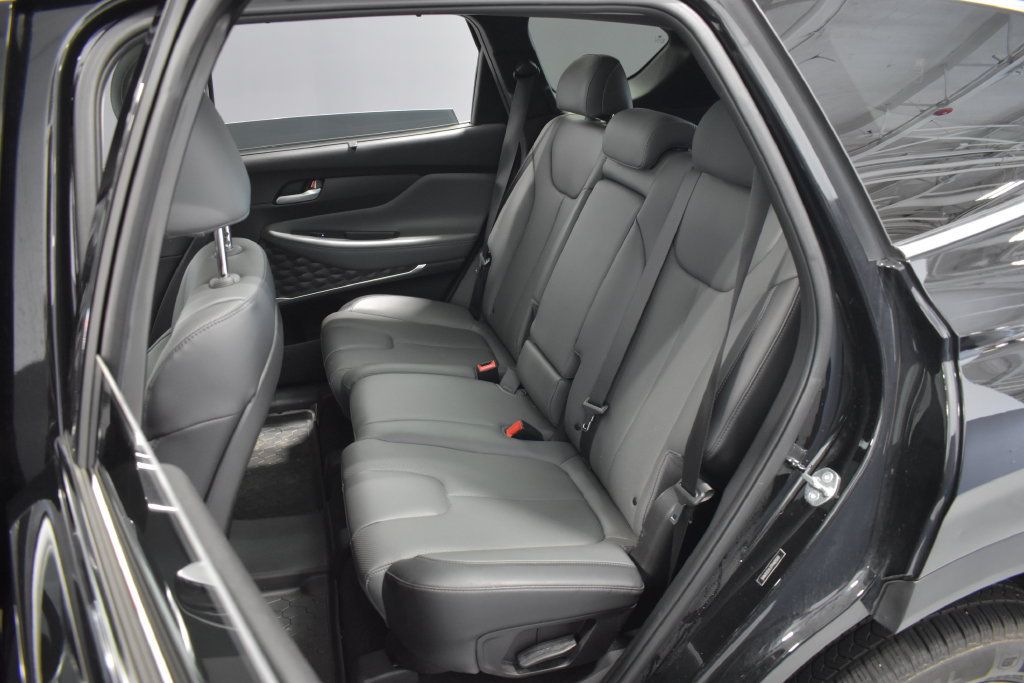 Used 2023 Hyundai Santa Fe SEL w/ Premium Package AWD/4WD image 32