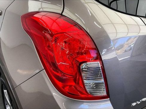 Used 2014 Buick Encore Convenience FWD image 28