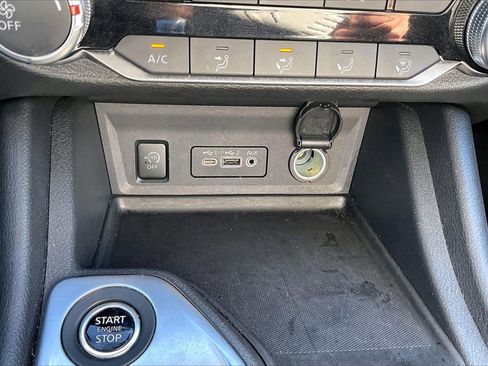 Used 2024 Nissan Sentra SV image 16