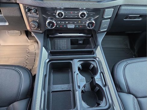 New 2026 Ford F250 Platinum image 25