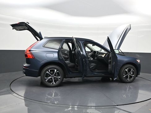 New 2026 Volvo XC60 B5 Core AWD/4WD image 29