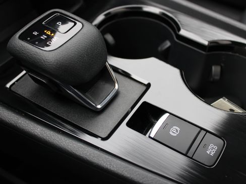 Certified 2023 Nissan Rogue SV w/ SV Premium Package image 21