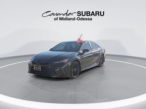Used 2026 Toyota Camry SE w/ Convenience Package FWD image 4