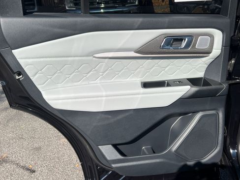 New 2026 Ford Explorer Platinum w/ LUX Leather Package image 23