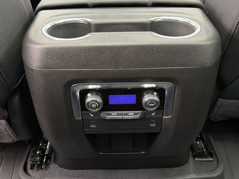 Used 2026 GMC Yukon Denali w/ Sun & Power Step Package AWD/4WD image 36