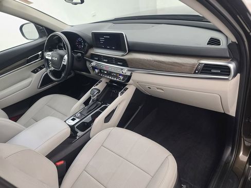 Used 2022 Kia Telluride EX w/ EX Premium Package image 14