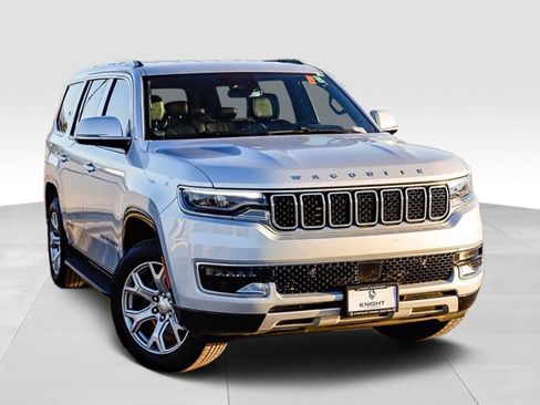 Used 2022 Jeep Wagoneer Series II image 2