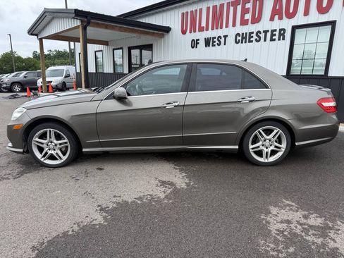 Used 2011 Mercedes-Benz E 550 4MATIC Sedan w/ Premium 2 Pkg image 11