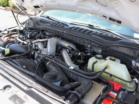 Used 2020 Ford F350 Platinum AWD/4WD image 14
