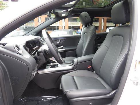 Used 2025 Mercedes-Benz GLA 250 4MATIC image 18