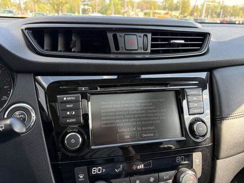 Used 2020 Nissan Rogue SL w/ Premium Package AWD/4WD image 9