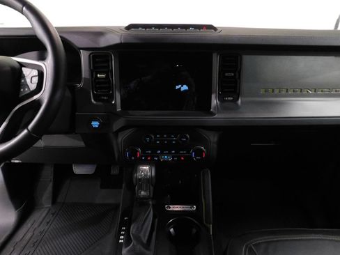 Used 2025 Ford Bronco Badlands AWD/4WD image 39