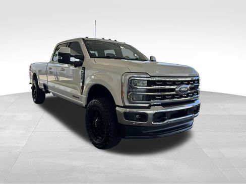 Used 2023 Ford F250 Lariat w/ Lariat Ultimate Package AWD/4WD image 2