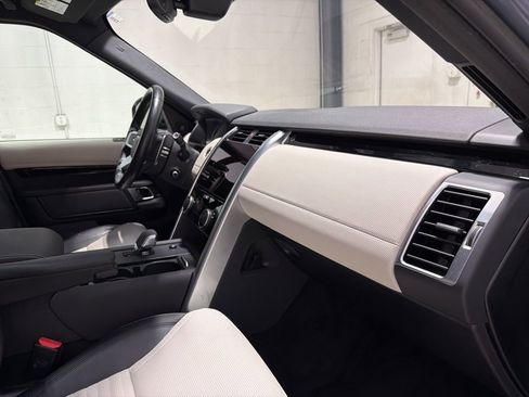 Used 2023 Land Rover Discovery S R-Dynamic AWD/4WD image 30