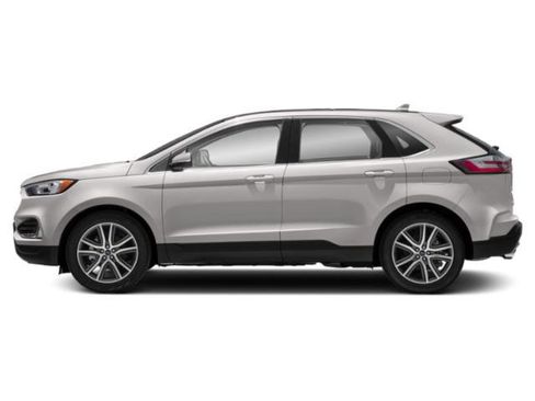 Used 2020 Ford Edge Titanium w/ Equipment Group 301A FWD image 3