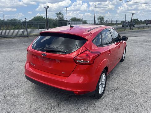 Used 2017 Ford Focus SE FWD image 6
