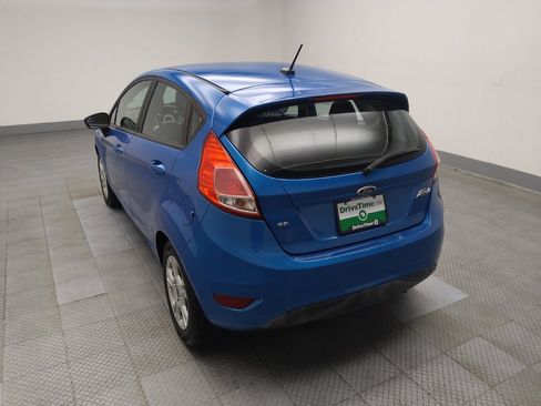 Used 2016 Ford Fiesta SE w/ Cold Weather Package FWD image 5