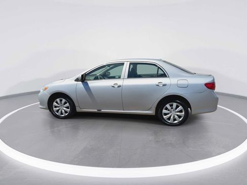 Used 2010 Toyota Corolla LE FWD image 5