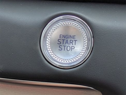 New 2025 Genesis GV80 3.5T e-SC image 36