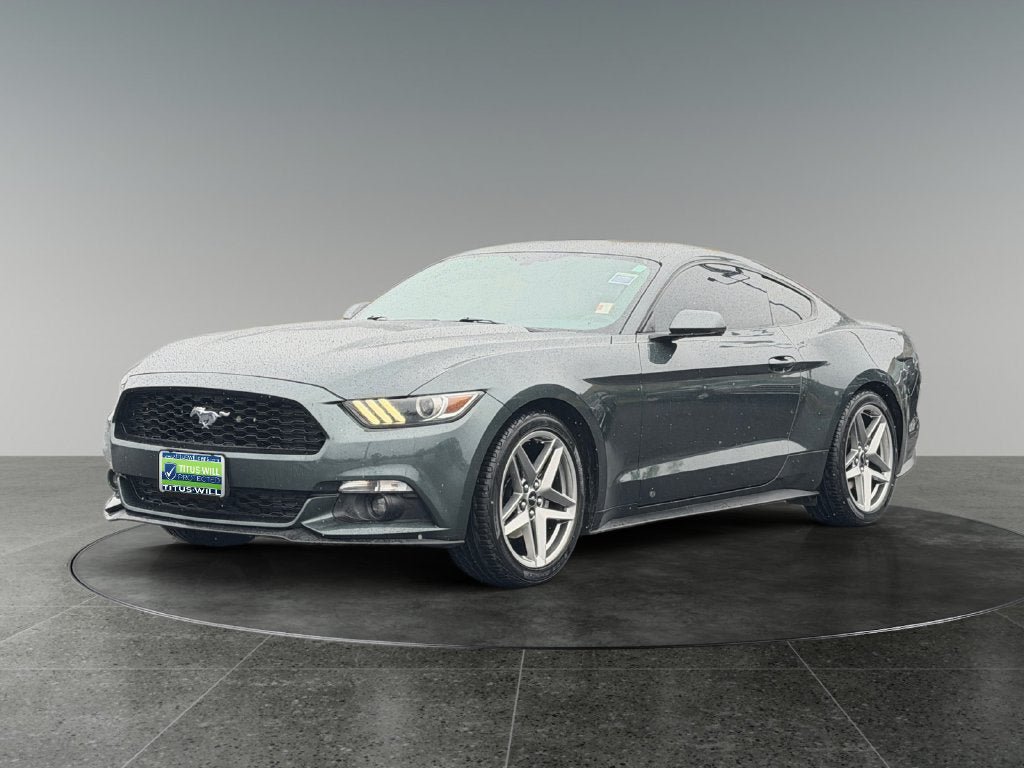 Used 2016 Ford Mustang Premium RWD image 4