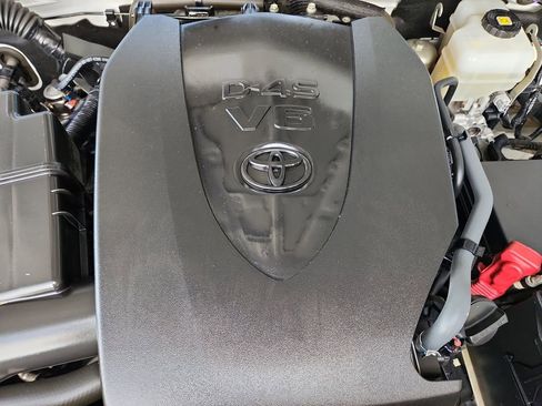 Used 2020 Toyota Tacoma TRD Off-Road image 32