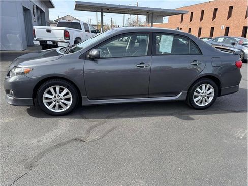 Used 2010 Toyota Corolla S image 2