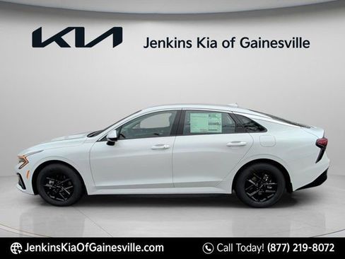 New 2026 Kia K5 LXS FWD image 8