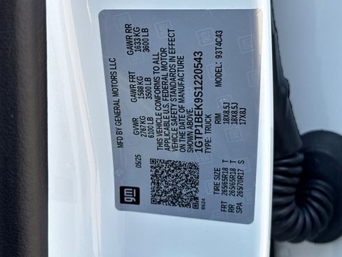 New 2025 GMC Canyon Elevation w/ Convenience Package image 28