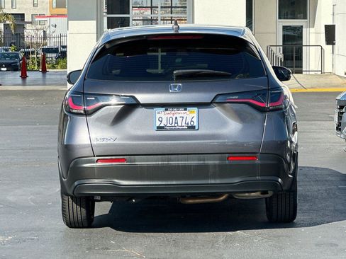 Certified 2024 Honda HR-V LX image 4