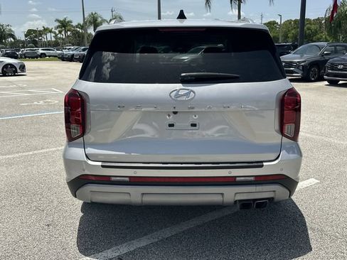 Certified 2023 Hyundai Palisade SEL w/ Cargo Package FWD image 7