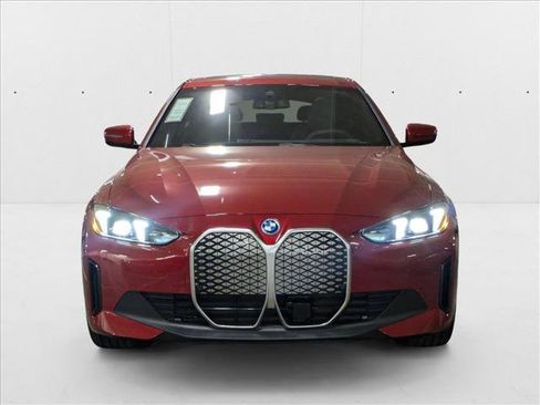 Used 2025 BMW i4 eDrive40 w/ Premium Package image 5