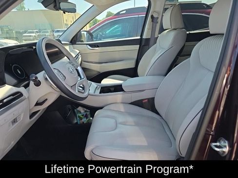 Used 2023 Hyundai Palisade Calligraphy FWD image 4